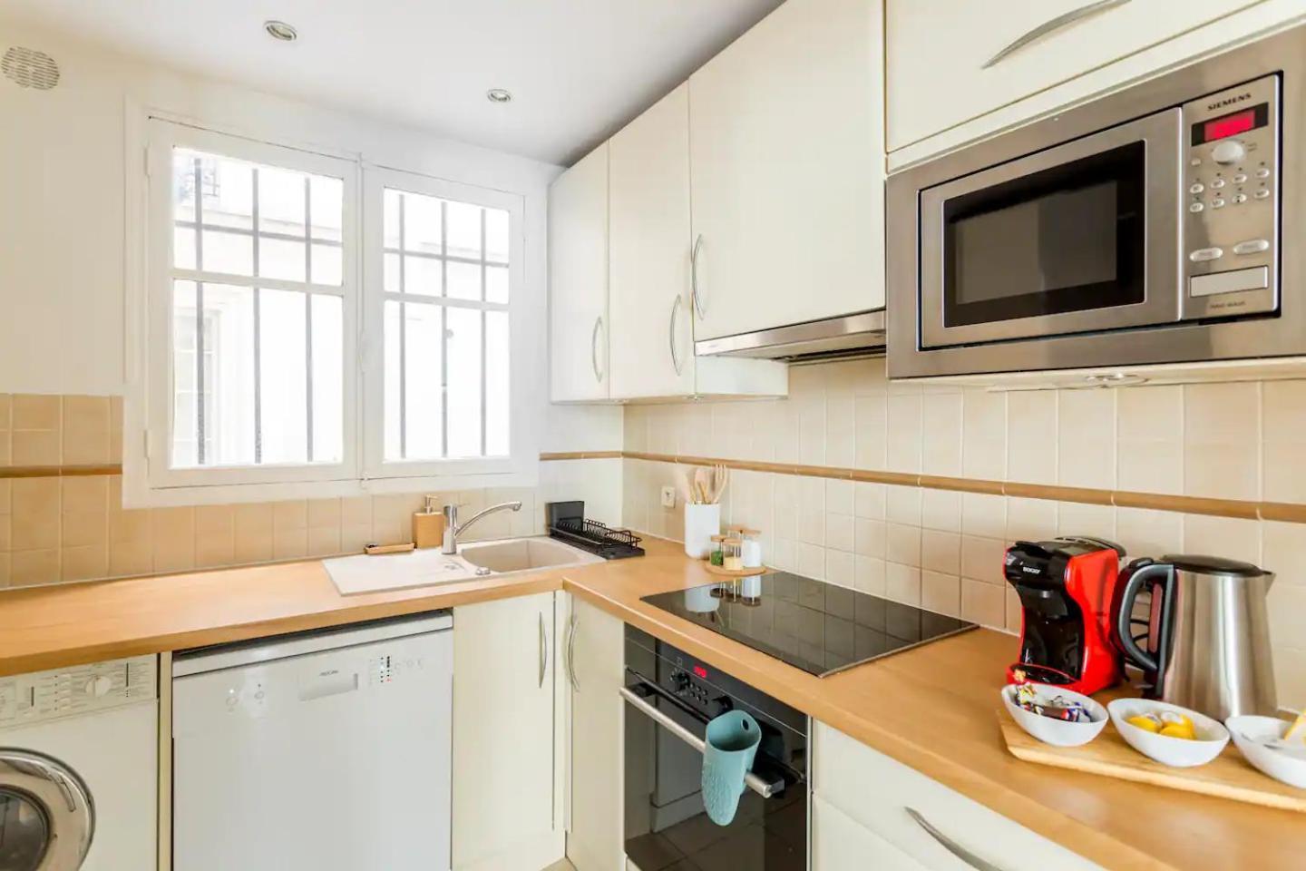 8P - 3Br Le Marais Spacious - Central - Historic Apt Paris Luaran gambar